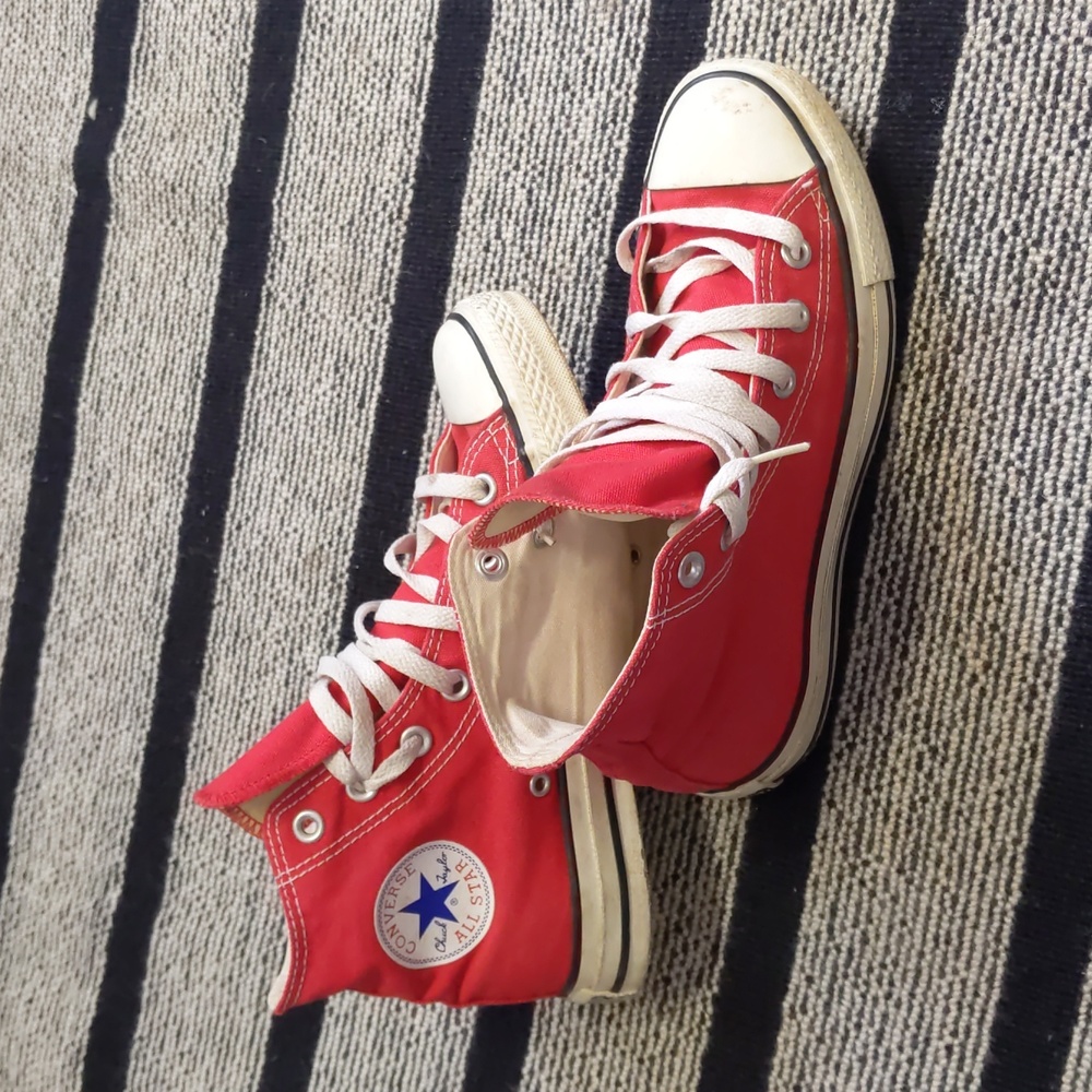 Women's size 7 red converse high tops